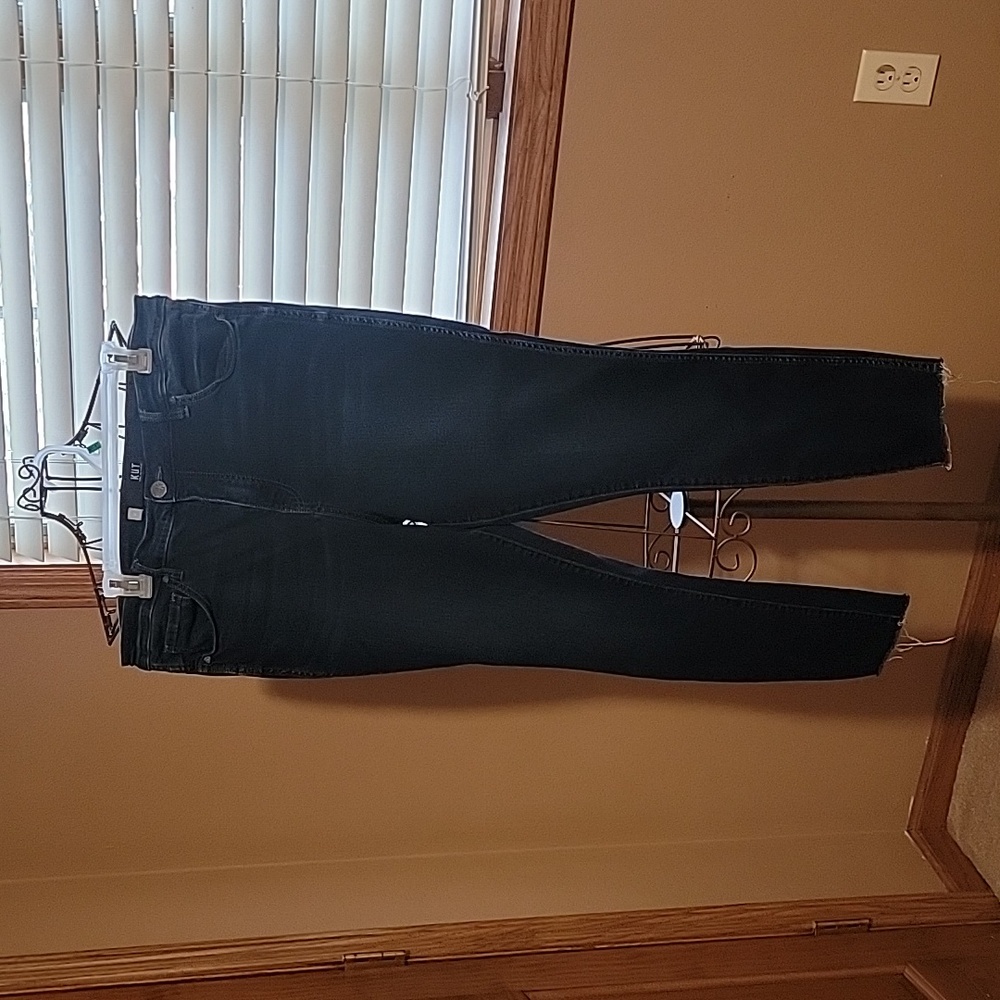 Kut from the Kloth Slinny jeans